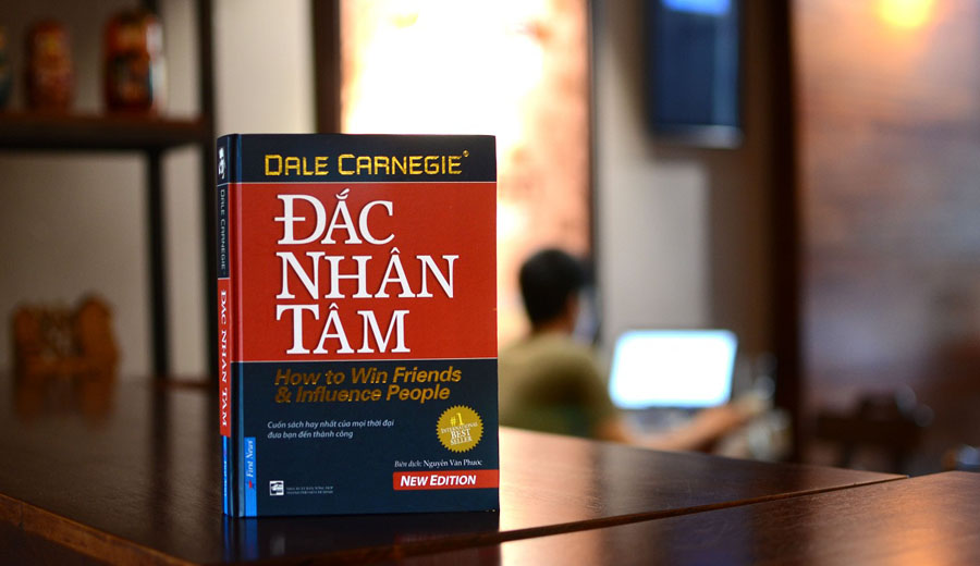 Đắc Nhân Tâm, tác giả Dale Carnegie